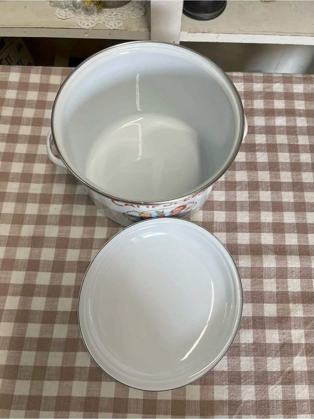 Vintage Campbells soup pot with lid cookware advertising 2002 tomatoes